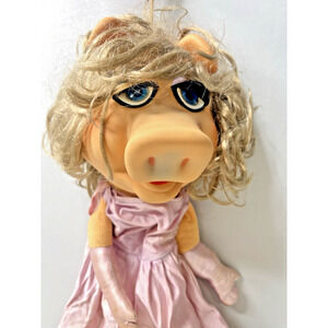 The Muppets Miss Piggy Vintage Hand Puppet Doll Jim Henson